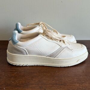 Steve Madden Phipps white and  Blue Sneakers